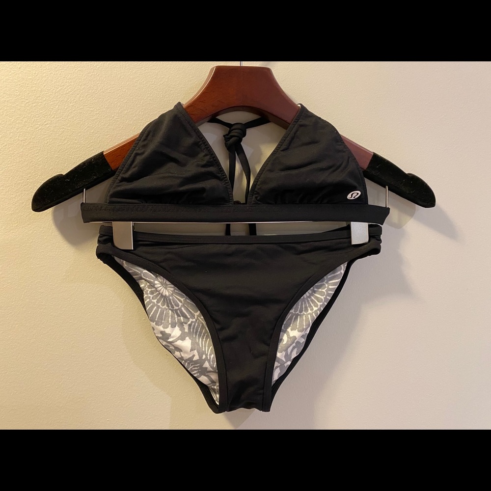 Lululemon reversible bikini top size 4